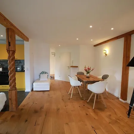 Ferienapartment Mara 公寓 阿默湖畔乌廷